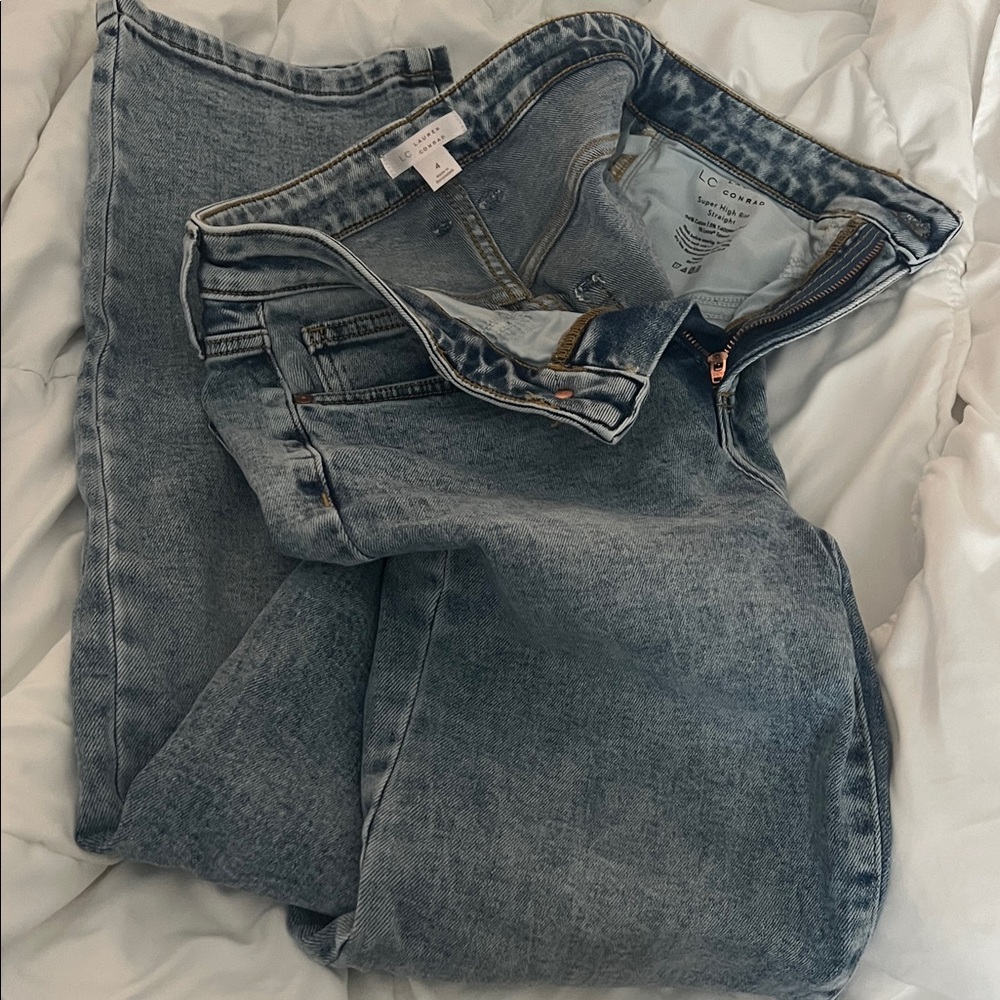 LC Super High Rise Straight Jeans